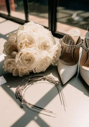 bridal bouquet white roses. Single flower bouquets for brides. Photography by Emilie May Photo